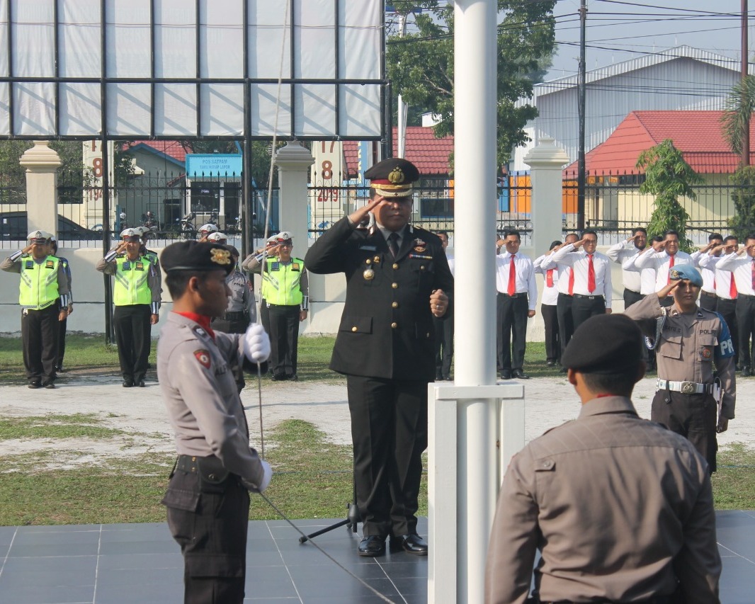 Peringati Hari Sumpah Pemuda, Polresta Palangka Raya Adakan Upacara Bendera di halaman Mapolresta