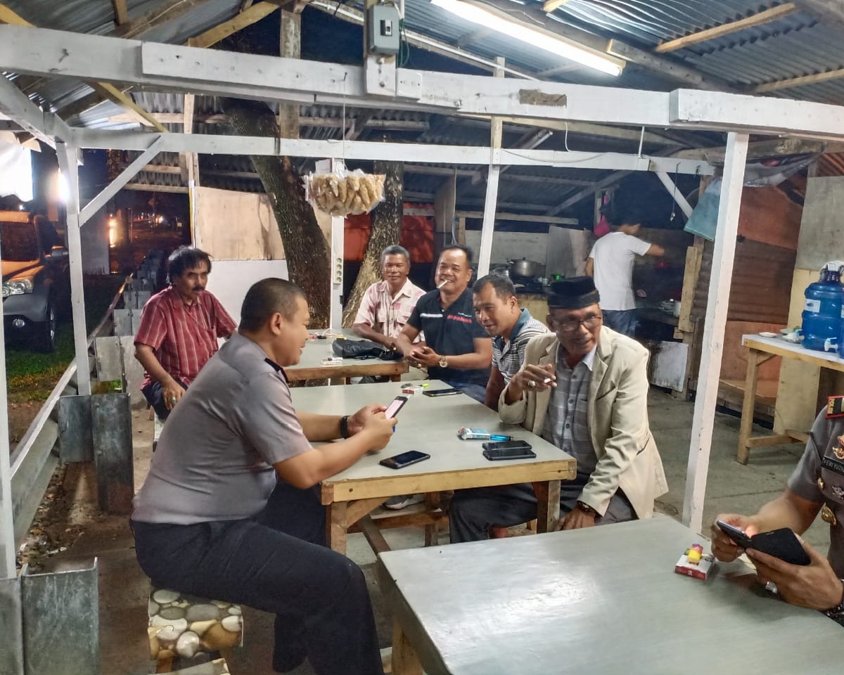 Kapolres Padang Pariaman Sambangi Pucuk Adat Nagari Kataping B.RKY Rajo Sampono di Batang Anai