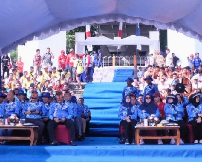 Kapolda Kalteng Buka Lomba Dayung Perahu Naga Kapolda Cup