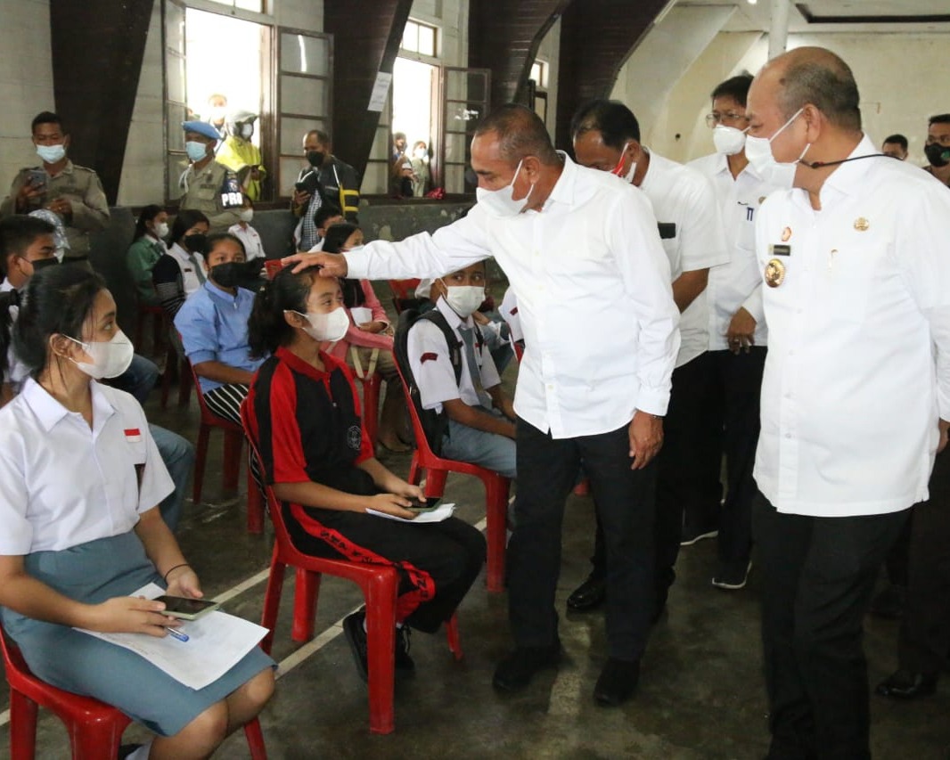 Bupati Taput Nikson Nababan Sambut Kunjungan Kerja Gubernur Sumatera Utara Edy Rahmayadi Beserta Rombongan