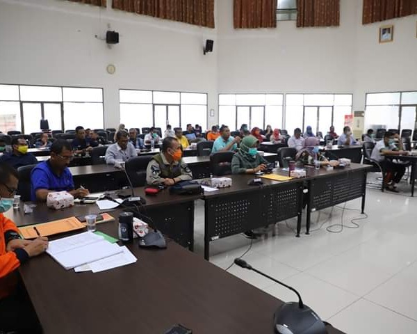 Donasikan Gaji 6 Bulan Kedepan, Walikota Padang Ajak Perangkat Daerah dan ASN Prihatin Penanggulangan Covid-19