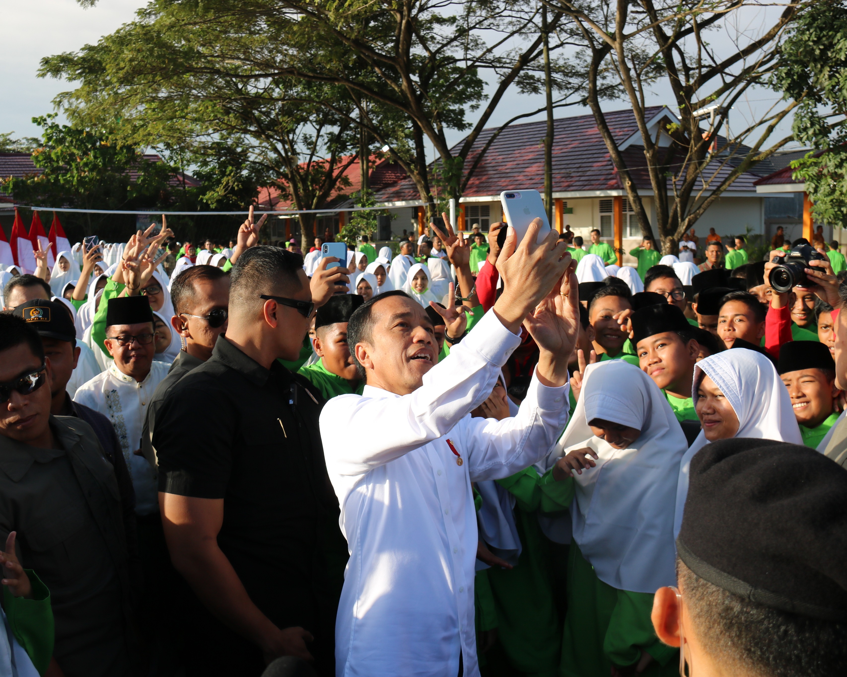 Presiden Jokowi Mengunjungi MTs Negeri 3 Kota Pekanbaru