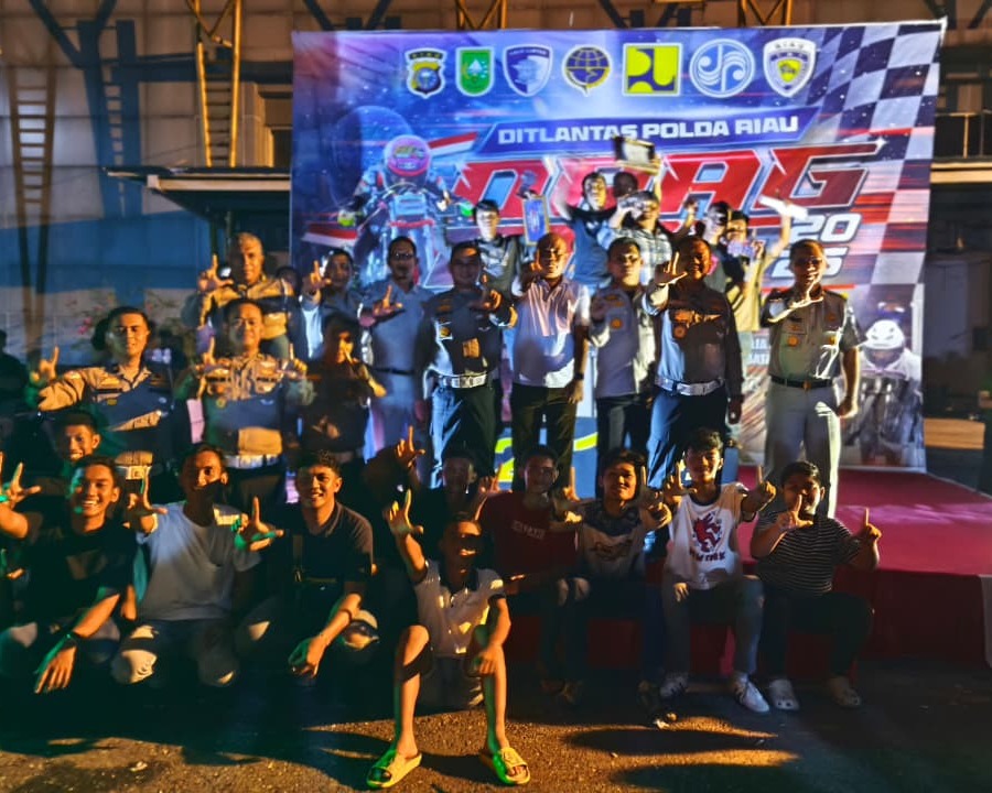 140 Pembalap Berlaga, Ribuan Penonton Padati Ajang Dragbike Sessions V Ditlantas Polda Riau