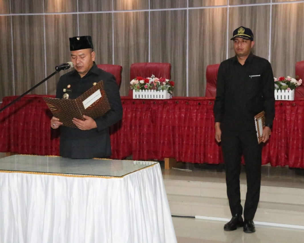 Bupati Nikson Nababan Lantik Pejabat Pimpinan Tinggi Pratama, Administrator, Pengawas dan Kepala Sekolah di Lingkungan Pemerintah Kabupaten Tapanuli Utara