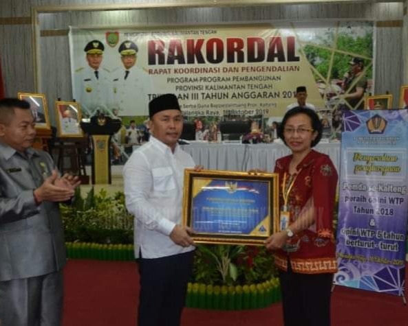 Provinsi Kalimantan Tengah menerima penghargaan dari Kementerian Keuangan RI 