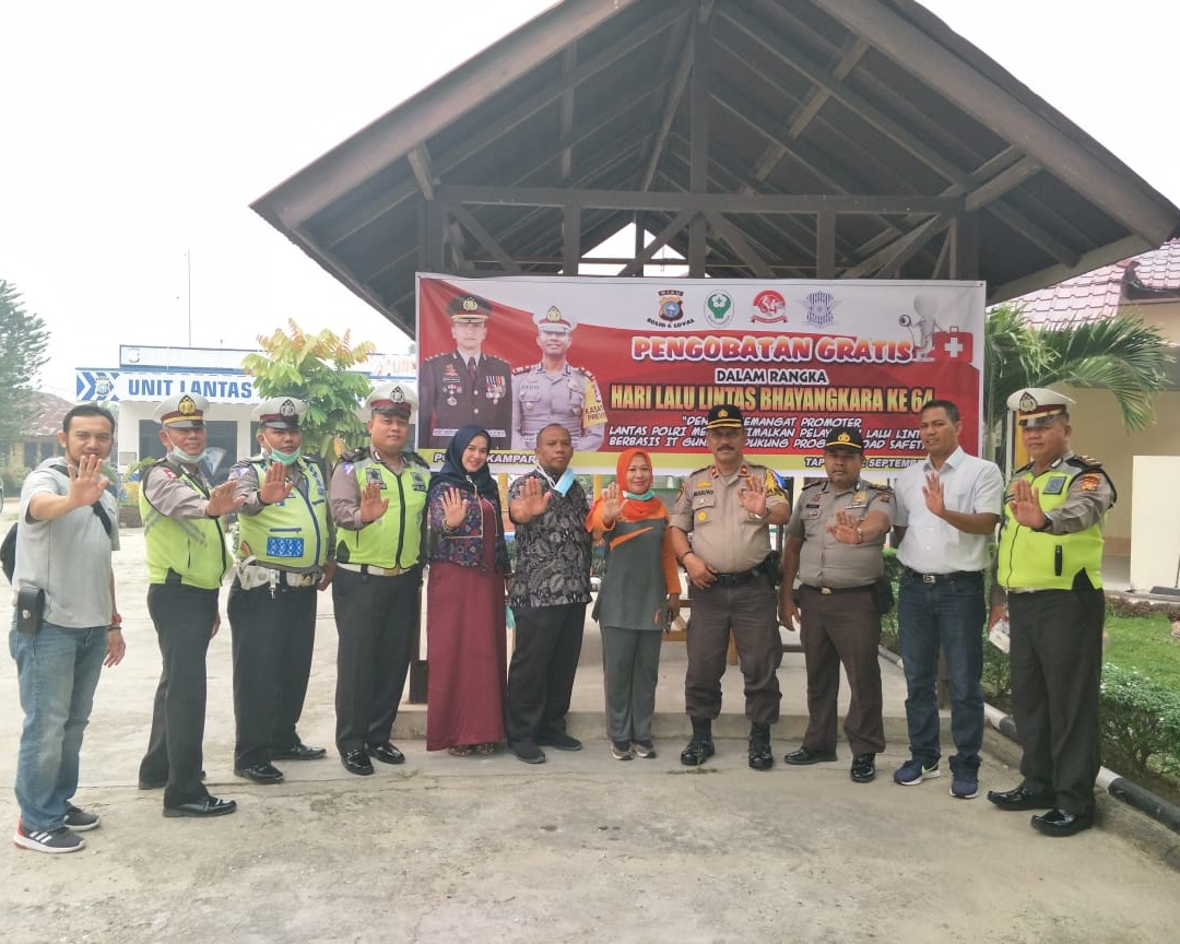 Satlantas Polres Kampar bersama Polsek Tapung Taja Pengobatan Gratis Jelang HUT Polantas Ke 64