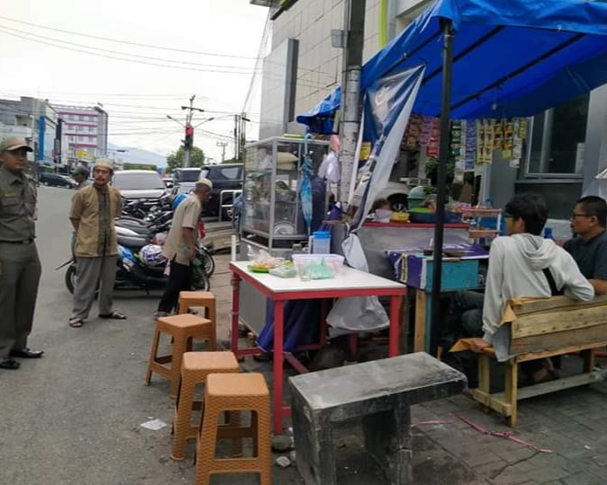 Alfiadi Kasat Pol PP Padang Sebut, PKL Membandel Akan Ditertibkan