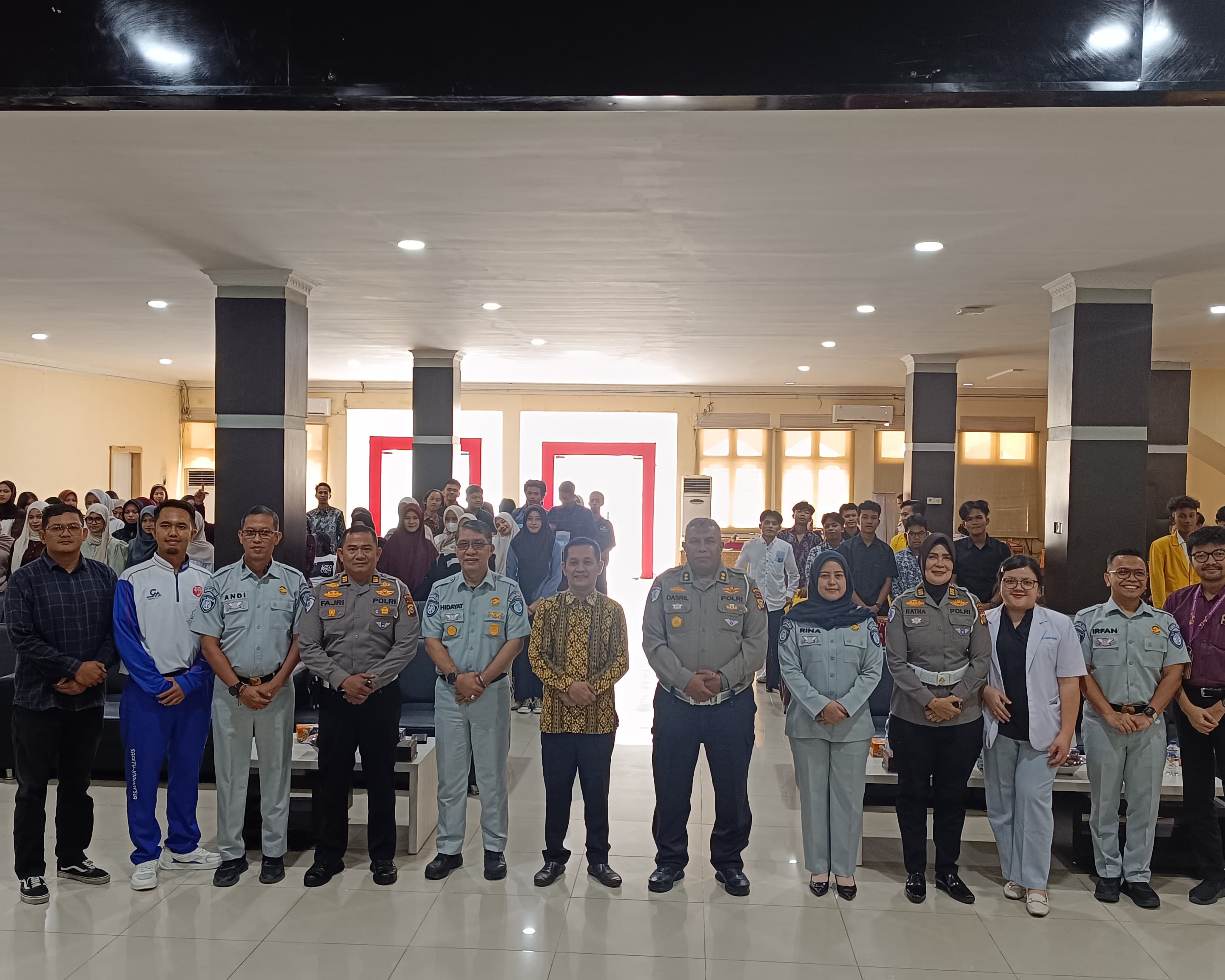 Police Goes To Campus: Dirlantas Polda Riau Gaungkan Green Policing di Universitas Lancang Kuning