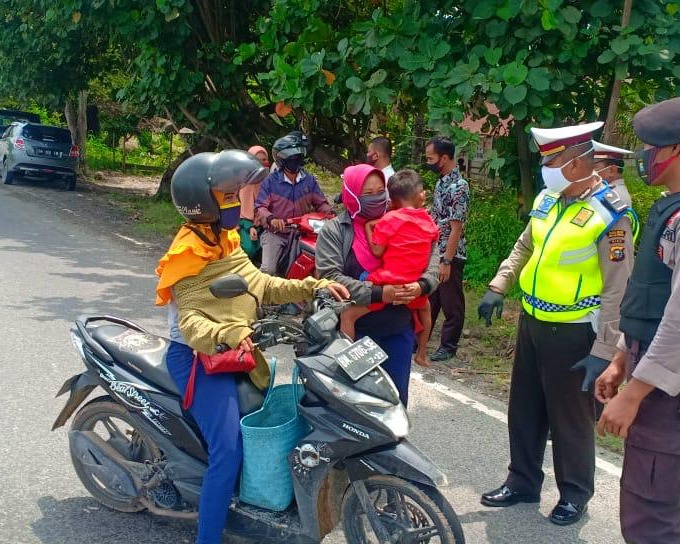 Polda Riau Menggelar Operasi Ketupat Muara Takus 2020 Dengan Menerjunkan 1020 Personil dan Mendirikan 60 Pos PAM