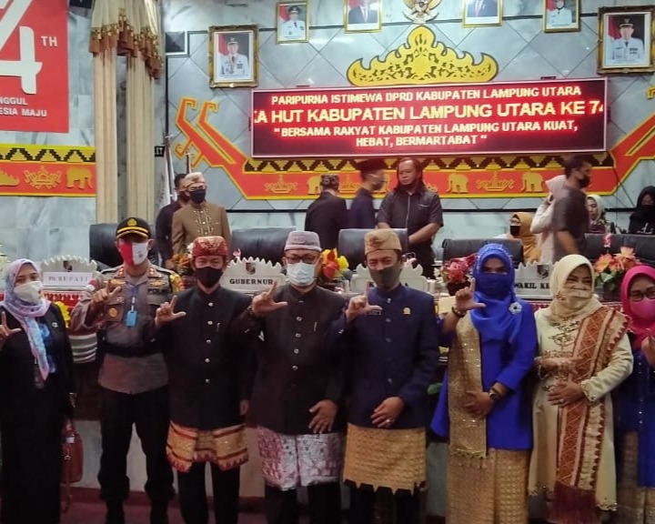 Plt Bupati Lampung Utara Bersama Ketua DPRD Mengadakan Rapat Paripurna Istimewa Dalam Rangka HUT Kabupaten Lampura Ke 74
