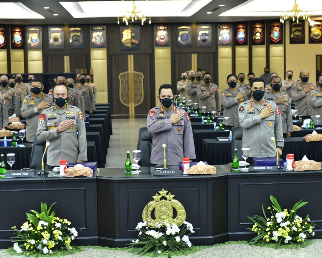 Kapolri Minta Pertahankan Kepercayaan dan Kepuasan Publik di Rakernis 4 Divisi
