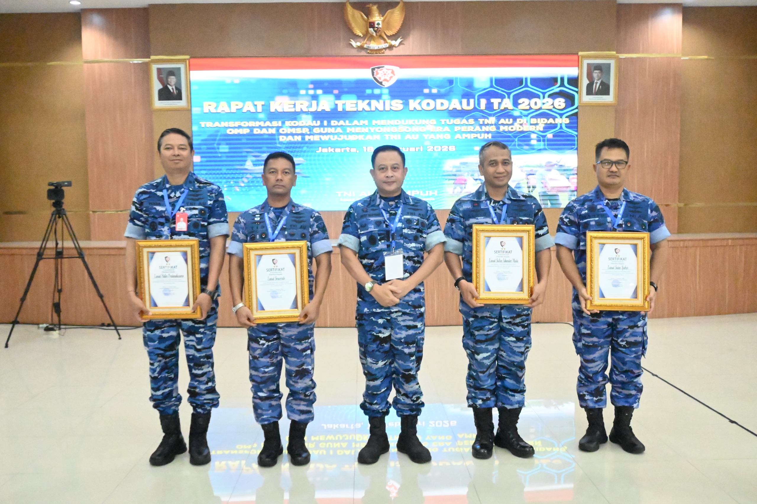 Rakernis Kodau I TA 2026, Pangkodau I Berikan Penghargaan Kepada Satgas Penanggulangan Bencana Alam Sumatera