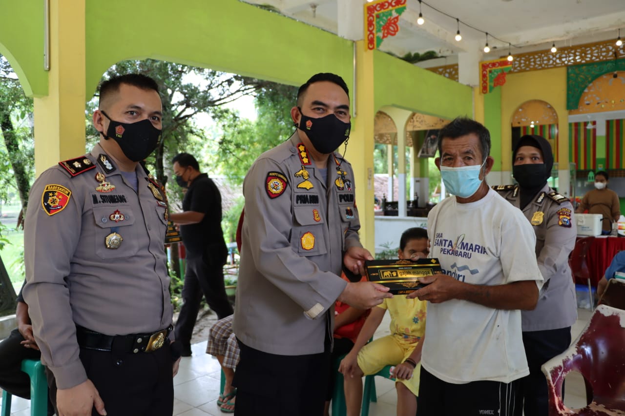 Kawal Percepatan Vaksinasi, Kapolresta Pekanbaru Kunjungi Taman Rekreasi Alam Mayang