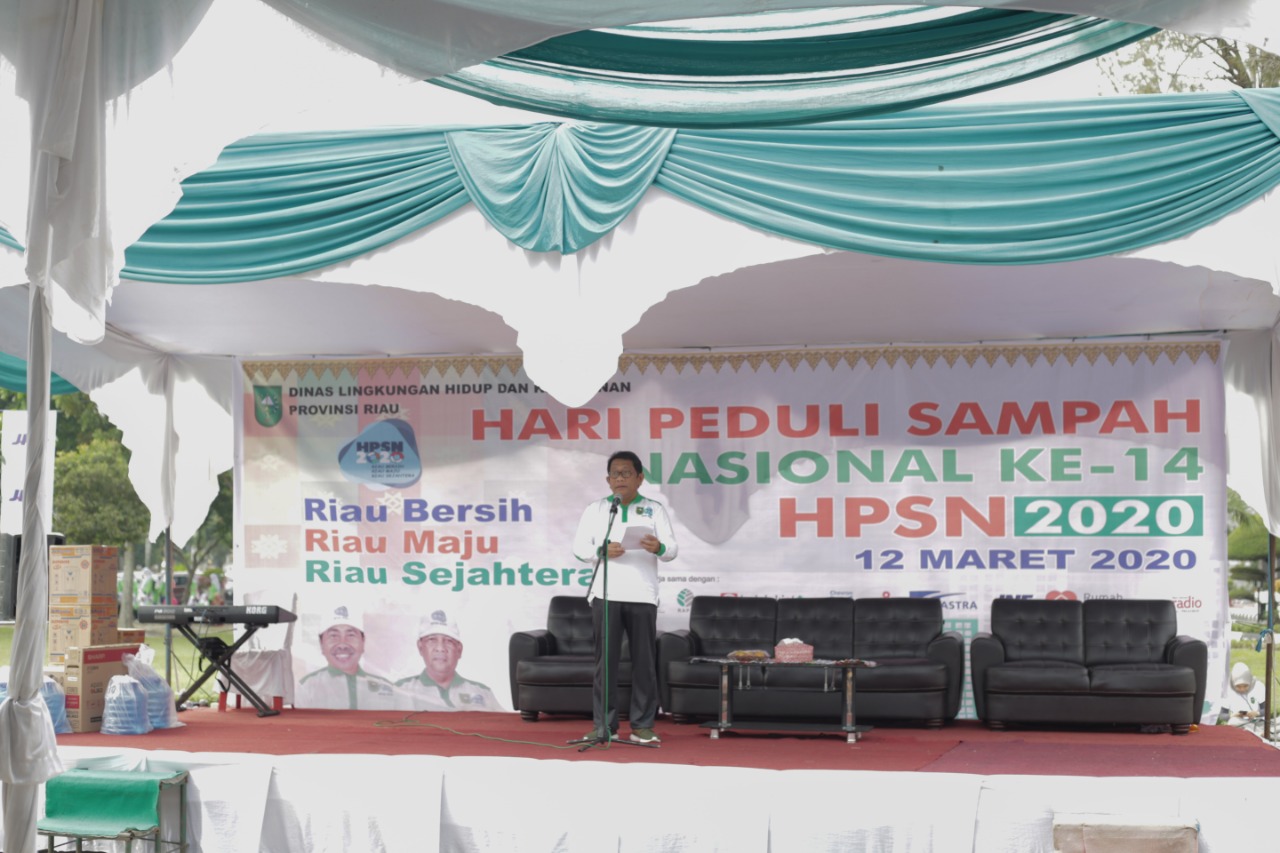 Sekdaprov Riau Hadiri Hari Peduli Sampah Nasional (HPSN) Ke 14 Tahun 2020