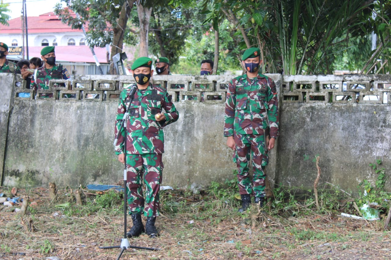 Dandim 0301/PBR Bertindak Sebagai Irup Dalam Pemakaman Almarhum Kapten Czi P Siregar