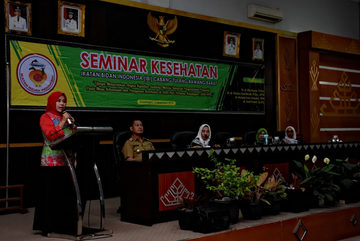 Ketua TP PKK Tulang Bawang Barat Membuka Seminar Kesehatan IBI Tahun 2019