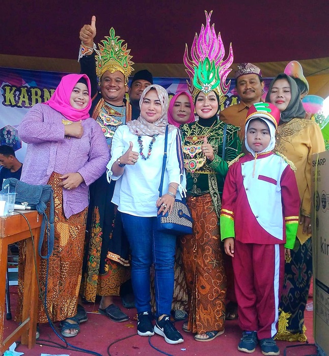 Pawai Karnaval Desa Karanganom Kendal Berlangsung Meriah