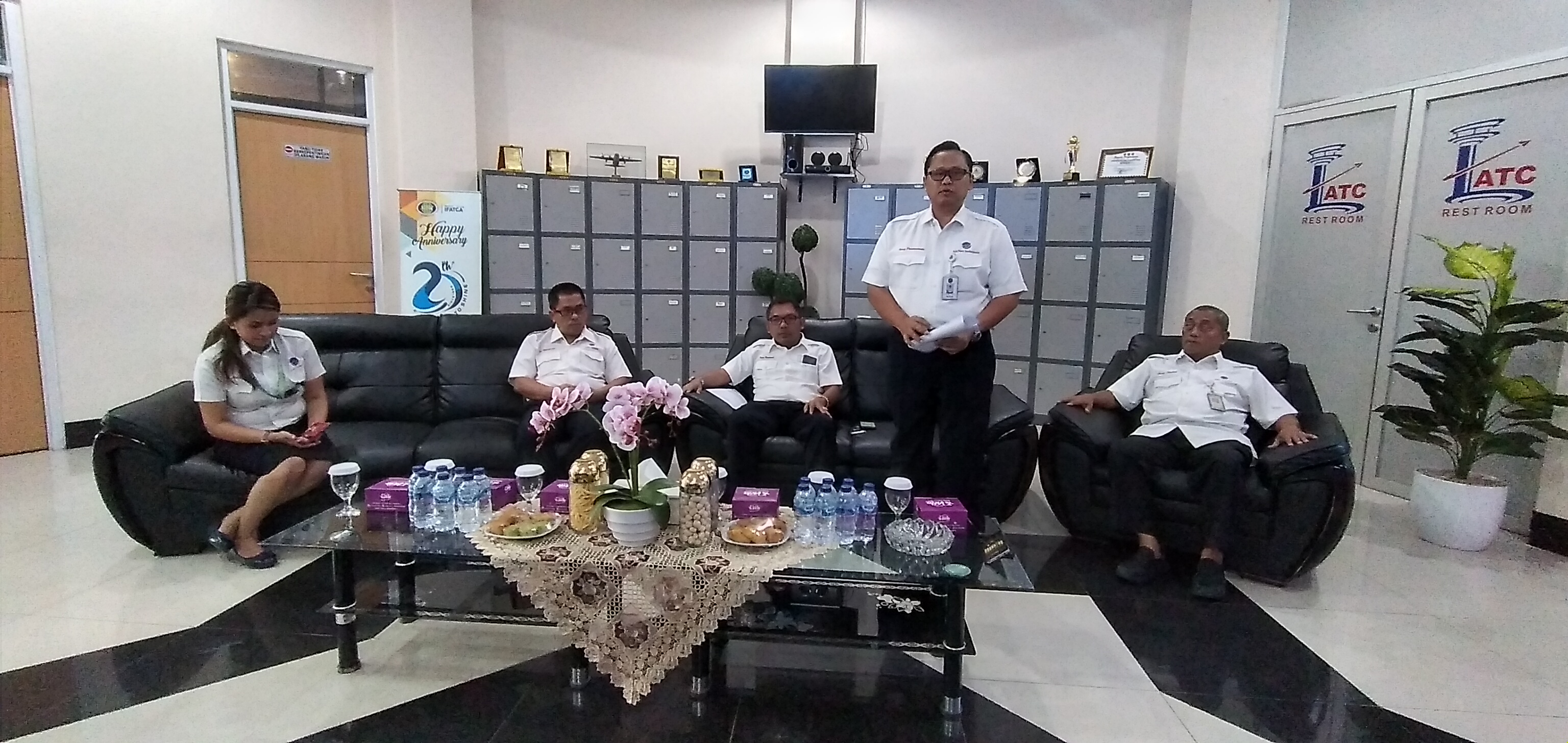 AirNav Indonesia Cabang Kota Pekanbaru Menerapkan Sentralisasi Terminal Control Area di Bandara SSK II Pekanbaru