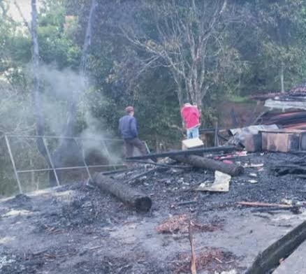 Objek Wisata Lawang Park Di Kabupaten Agam Terbakar Tujuh