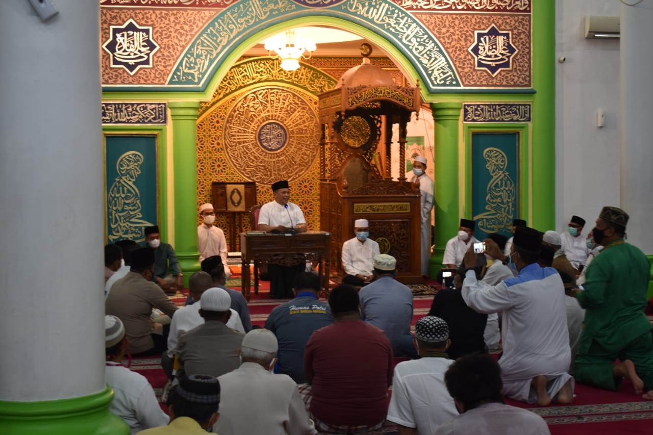 Kapolda Riau Gelar Kegiatan Safari Ramadhan di Masjid Raya Ittihadul Ummah Desa Pandau Jaya Siak Hulu