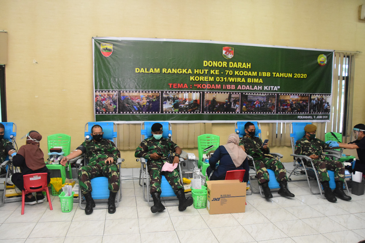 Sambut HUT Ke - 70 Kodam I/Bukit Barisan, Korem 031/Wira Bima Gelar Bakti Sosial Donor Darah
