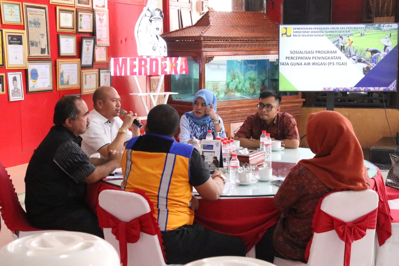 Bupati Taput Pimpin Rapat Sosialisasi dan Koordinasi Pelaksanaan Program Percepatan Peningkatan Tata Guna Air Irigasi (P3-TGAI)