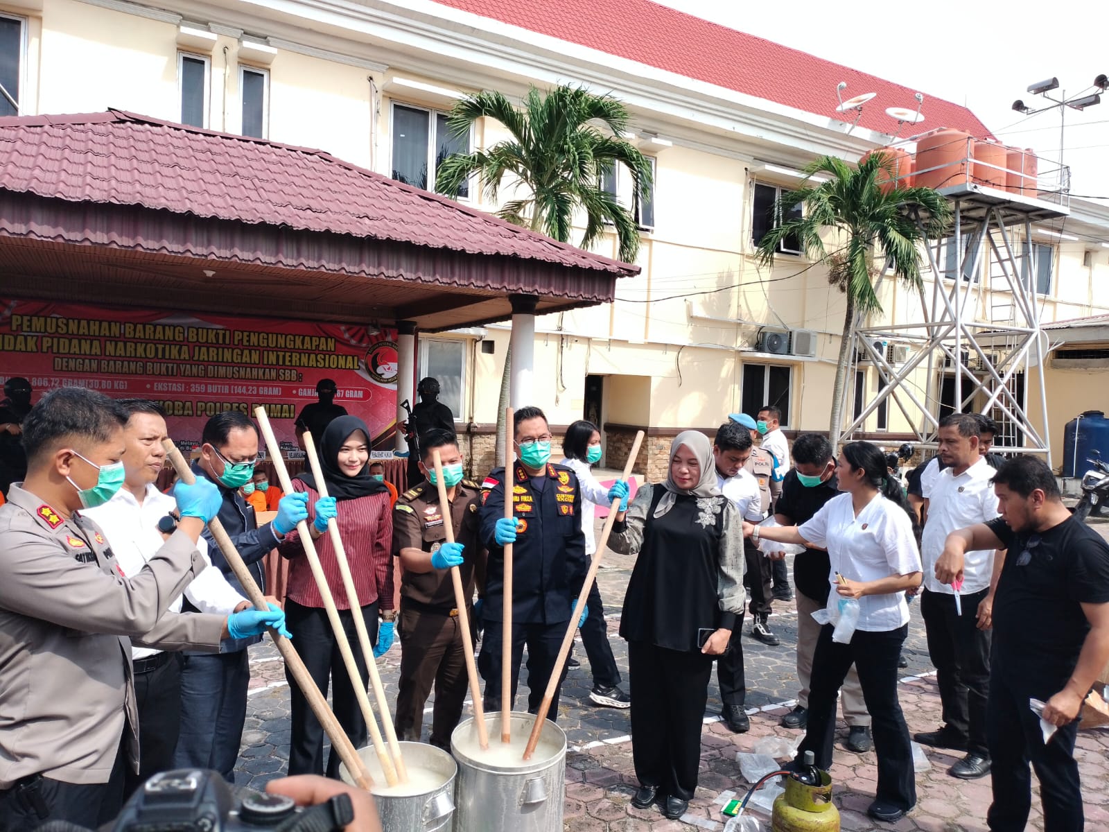 Polres Dumai Musnahkan 30,80 Kilogram Sabu Jaringan Internasional, Selamatkan Lebih Dari 155 Ribu Jiwa