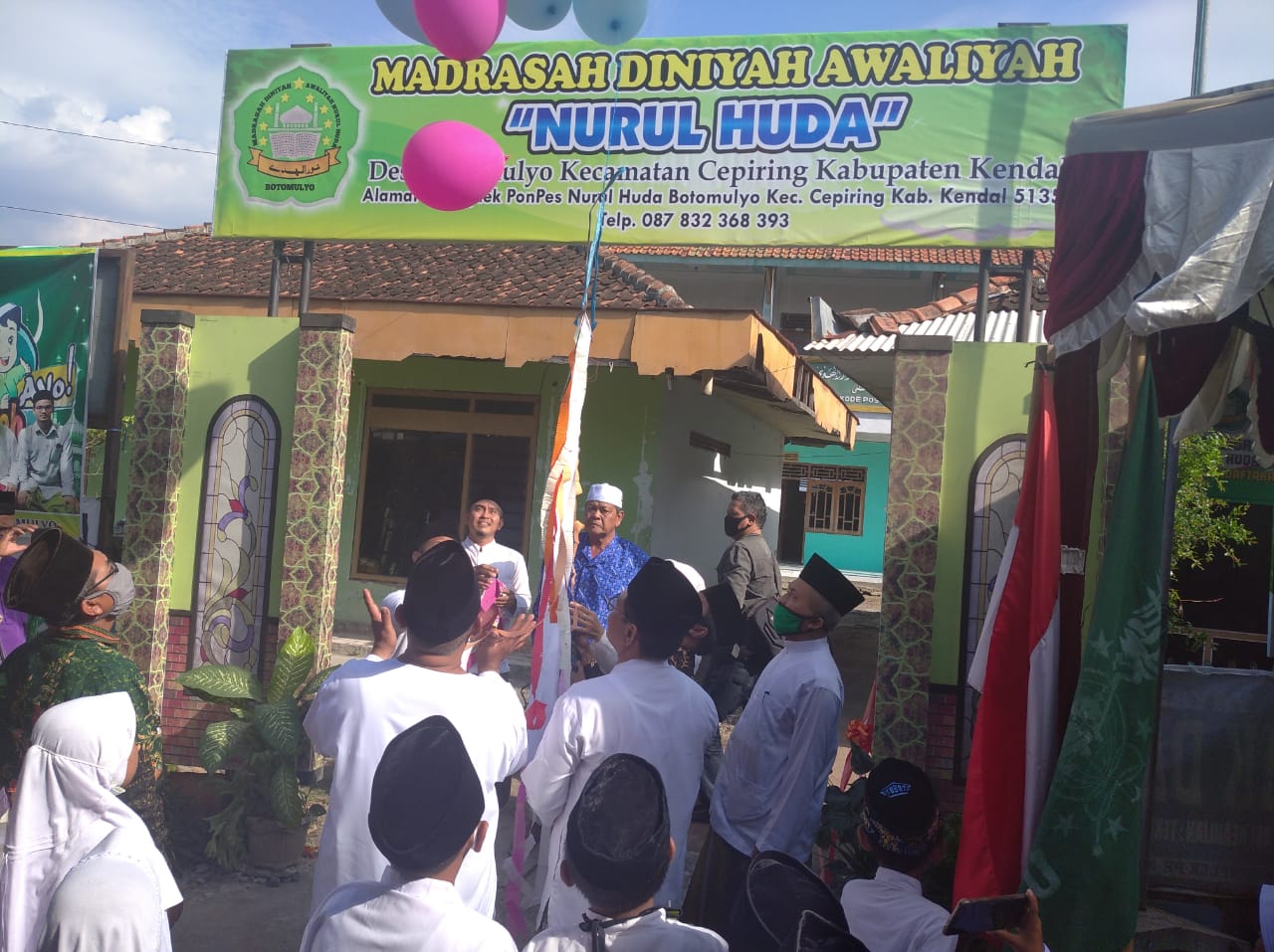 Ponpes Nurul Huda Launching MDA Secara Simbolis di Desa Botomulyo 
