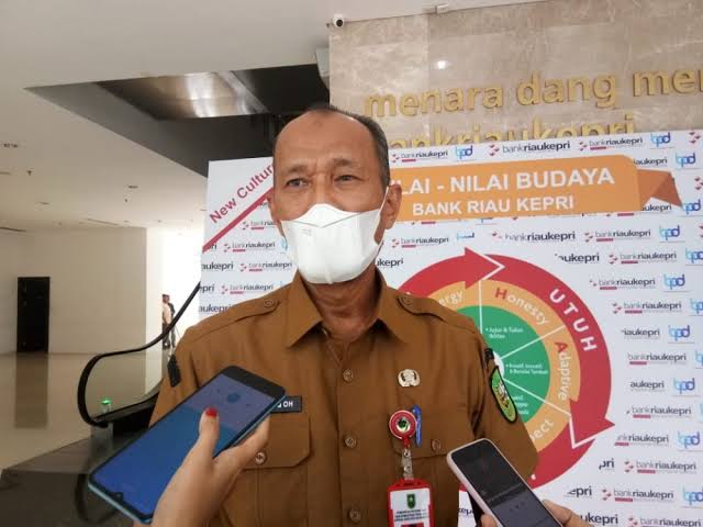 Disperindag Riau Lakukan Pengawasan Peredaran Minuman Kaleng Jelang Hari Raya Idul Fitri