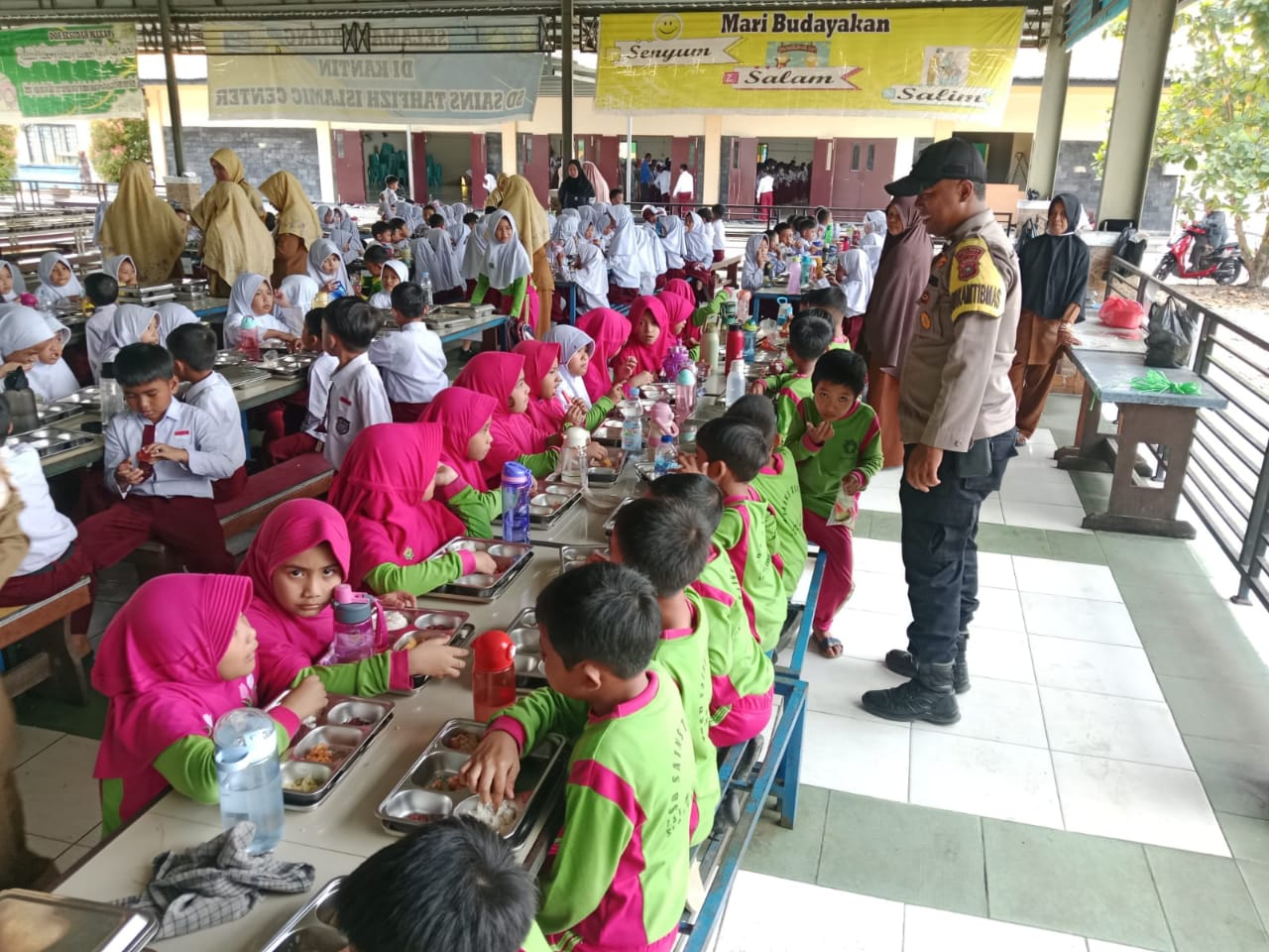 Polres Siak Dukung Program Makan Bergizi Gratis, 2.044 Siswa Terima Asupan Sehat Dari Yayasan Kemala Bhayangkari