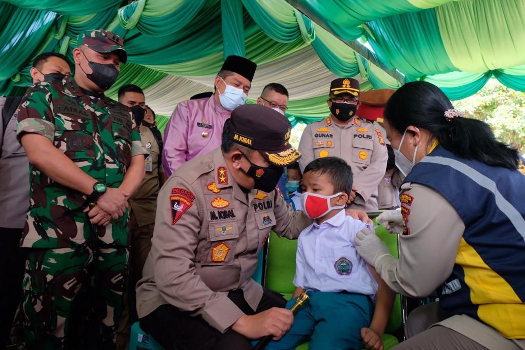 Percepatan Vaksinasi, Kapolda Riau: Untuk Menyelamatkan Rakyat Dari Tranmisi Covid-19, Yakni Omicron