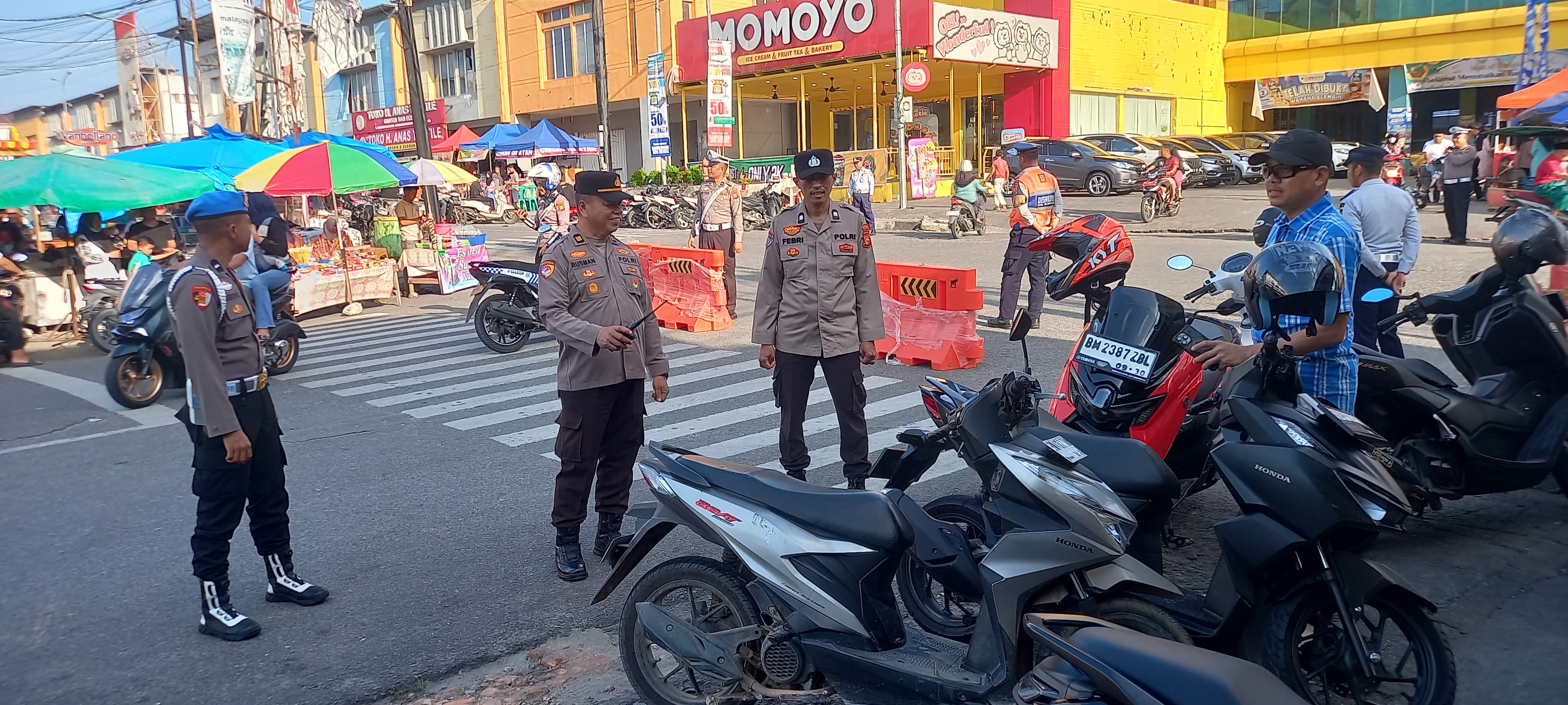 Ramadhan Aman Dan Nyaman, Kapolres Kampar Pastikan Kehadiran Polisi Di Tengah Masyarakat