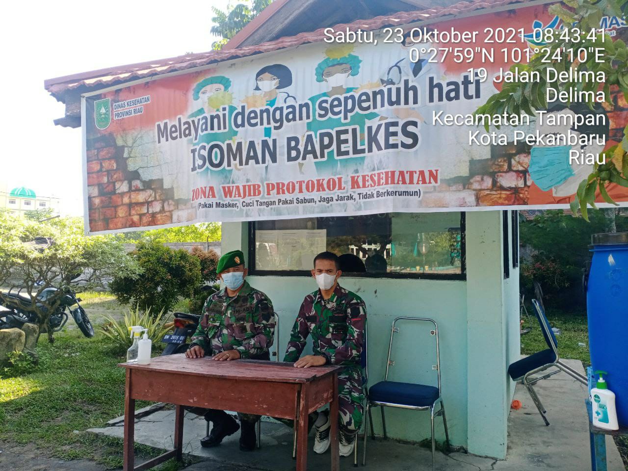 Babinsa Kodim 0301/PBR Laksanakan Pengamanan Pasien Isoman di Bapelkes