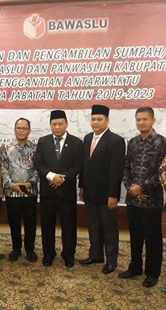 Rony Fitrian Dilantik Bawaslu RI Menjadi Anggota Bawaslu Inhu PAW