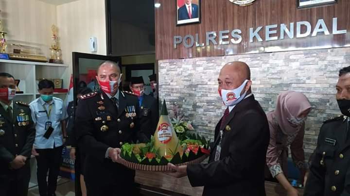 Peringati Hari Bhayangkara Ke-74, Polres Kendal Laksanakan Upacara Secara Virtual, Tema: 