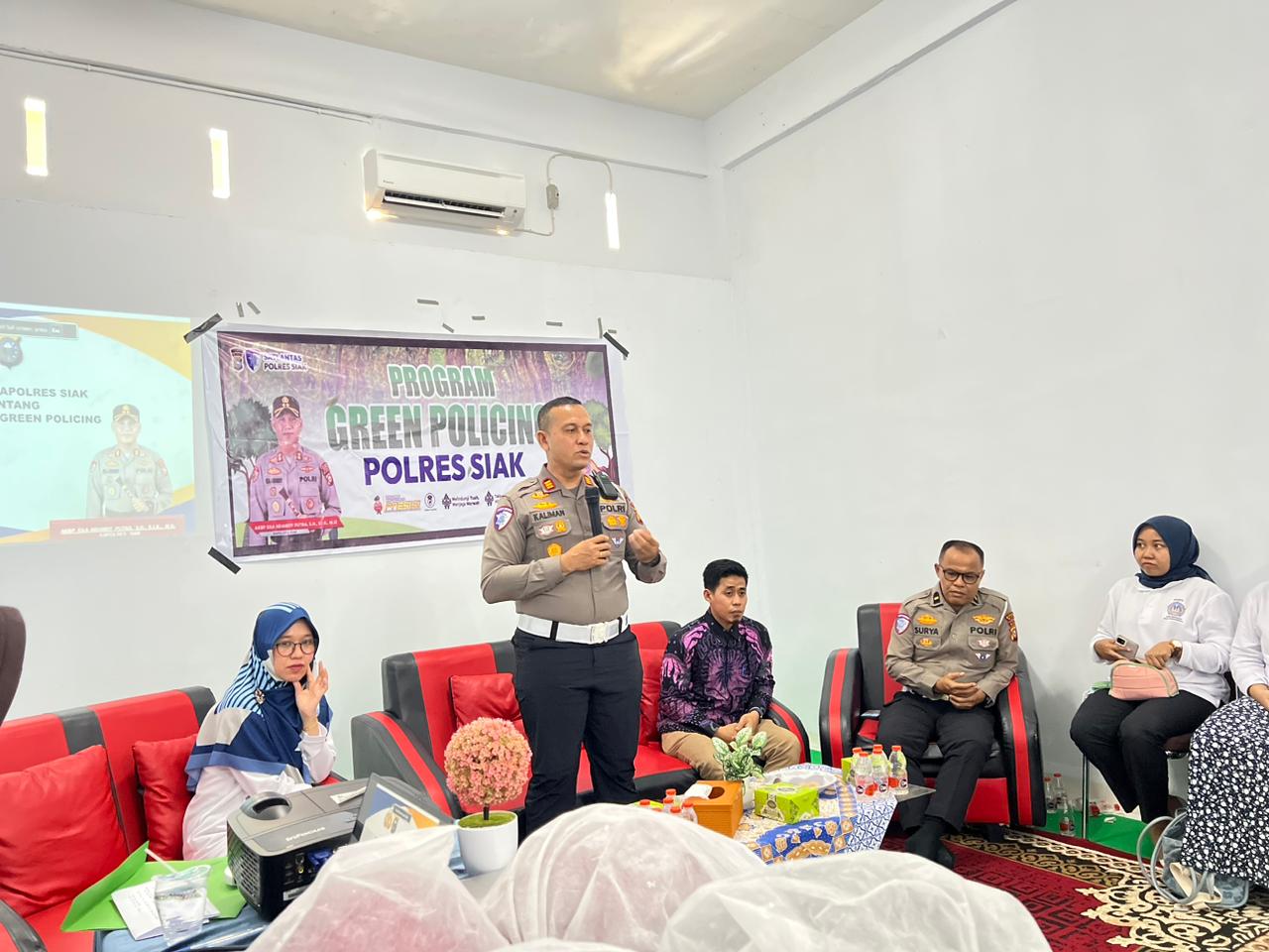 Polres Siak Gelar Program Green Policing di Kampus UNRIDA, Wujud Nyata Polisi Peduli Lingkungan