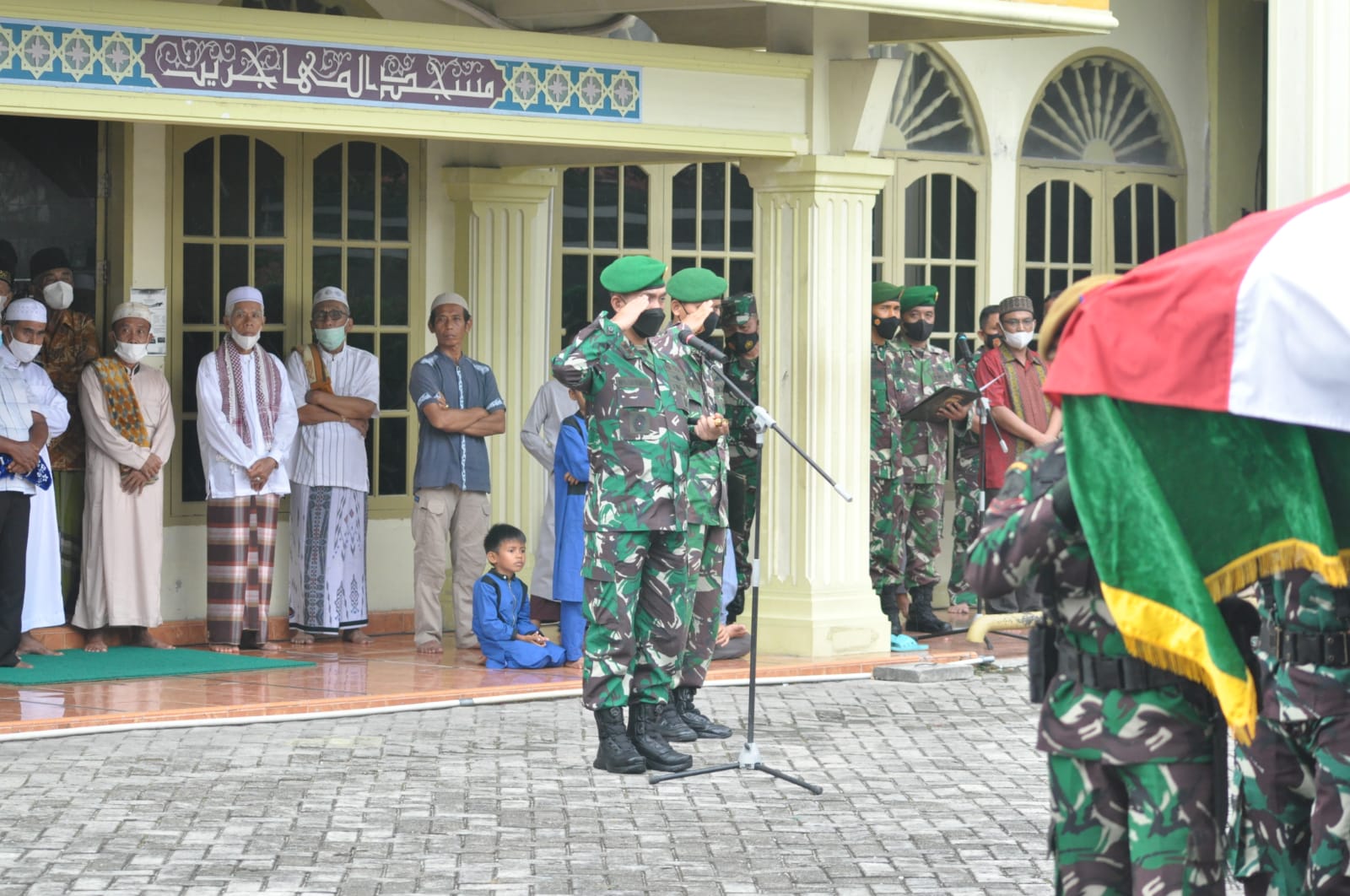 Dandim 0301/Pekanbaru Pimpin Upacara Persemayaman Jenazah Serma Eko Dwi Sasmito