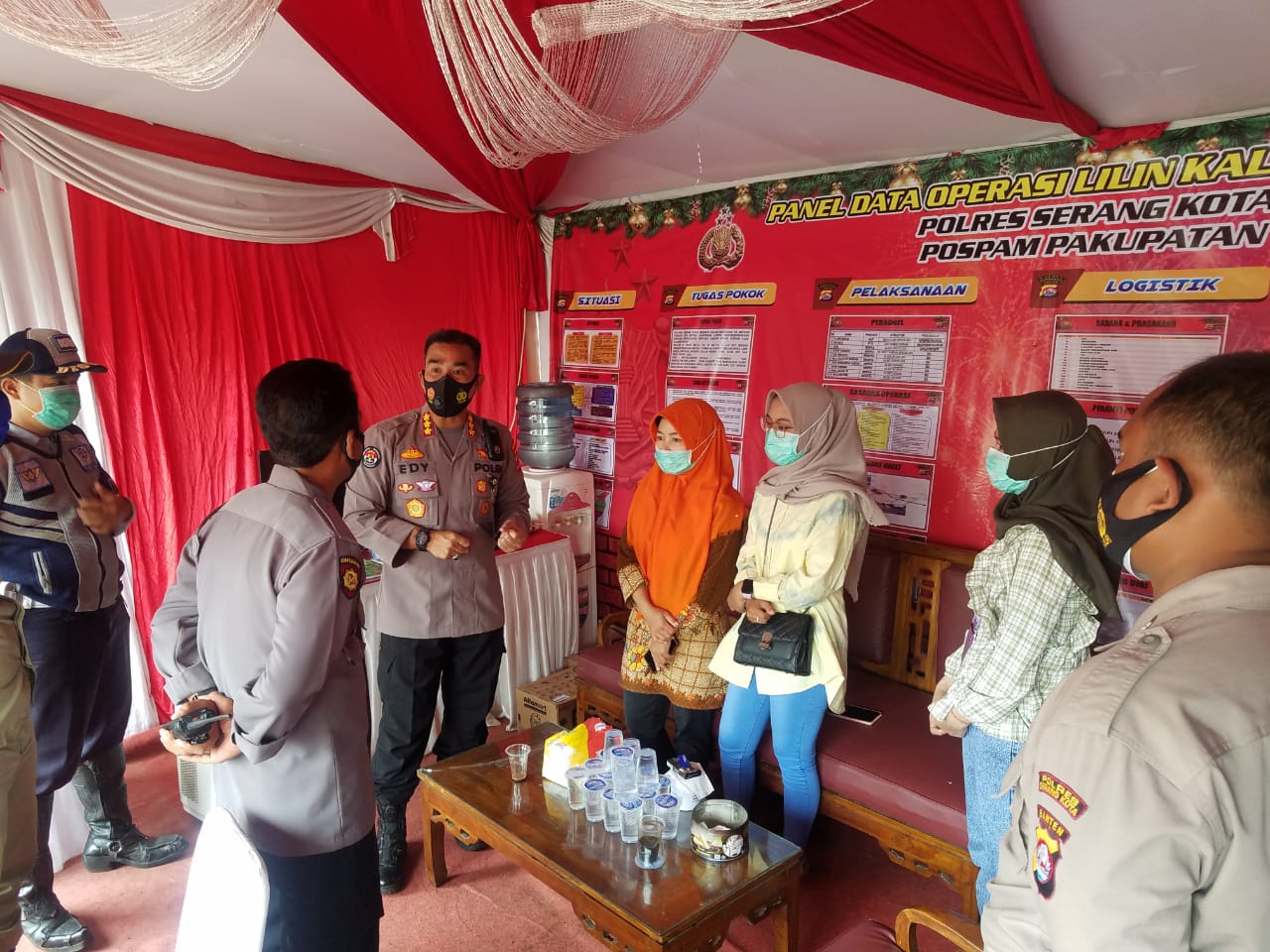 Beri Motivasi Personil Di Pospam Nataru, Kabid Humas Polda Banten Kunjungi Pos Pam dan Pos Yan Jelang Malam Tahun Baru