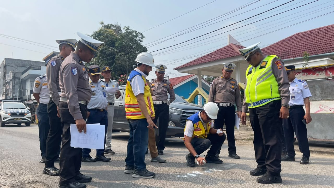 Pastikan Keselamatan Pengguna Jalan, Ditlantas Polda Riau Survei Kelayakan Jalan di Rengat