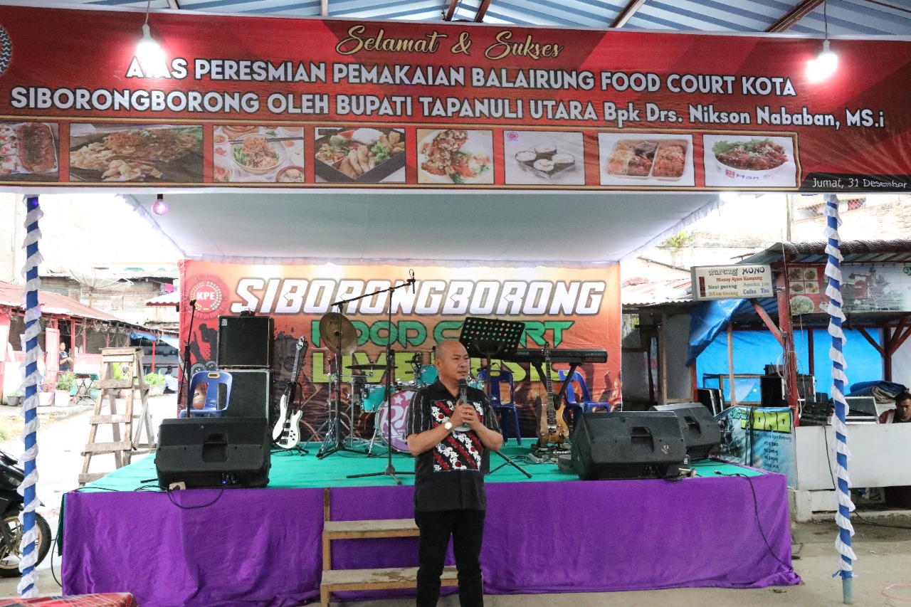 Upaya Percepatan Ekonomi, Bupati Tapanuli Utara Resmikan Balairung Foodcourt Kota Siborongborong