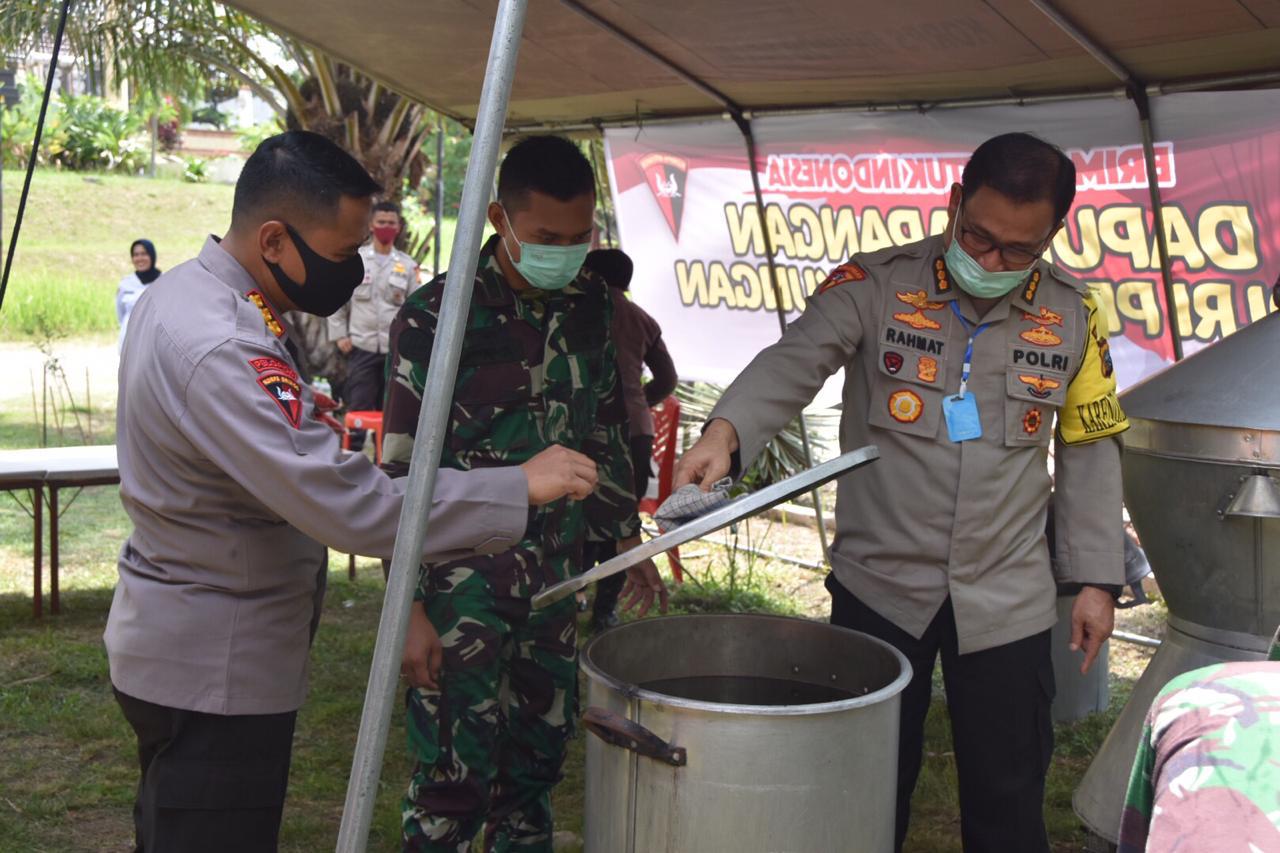 Sebanyak 900 Nasi Kotak Dibagikan Oleh Dapur Umum TNI - Polri, Untuk Masyarakat Terdampak Covid-19