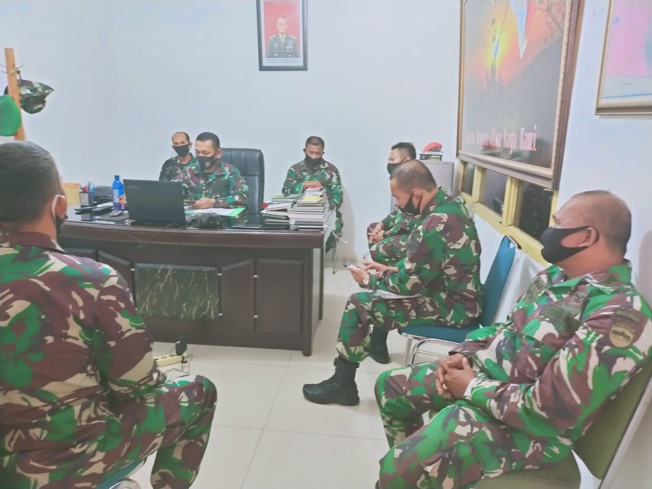 Dandim 0301/PBR Ikuti Kegiatan Telkomprensi Dengan Danrem 031/WB Terkait Penanganan Penyebaran Covid-19