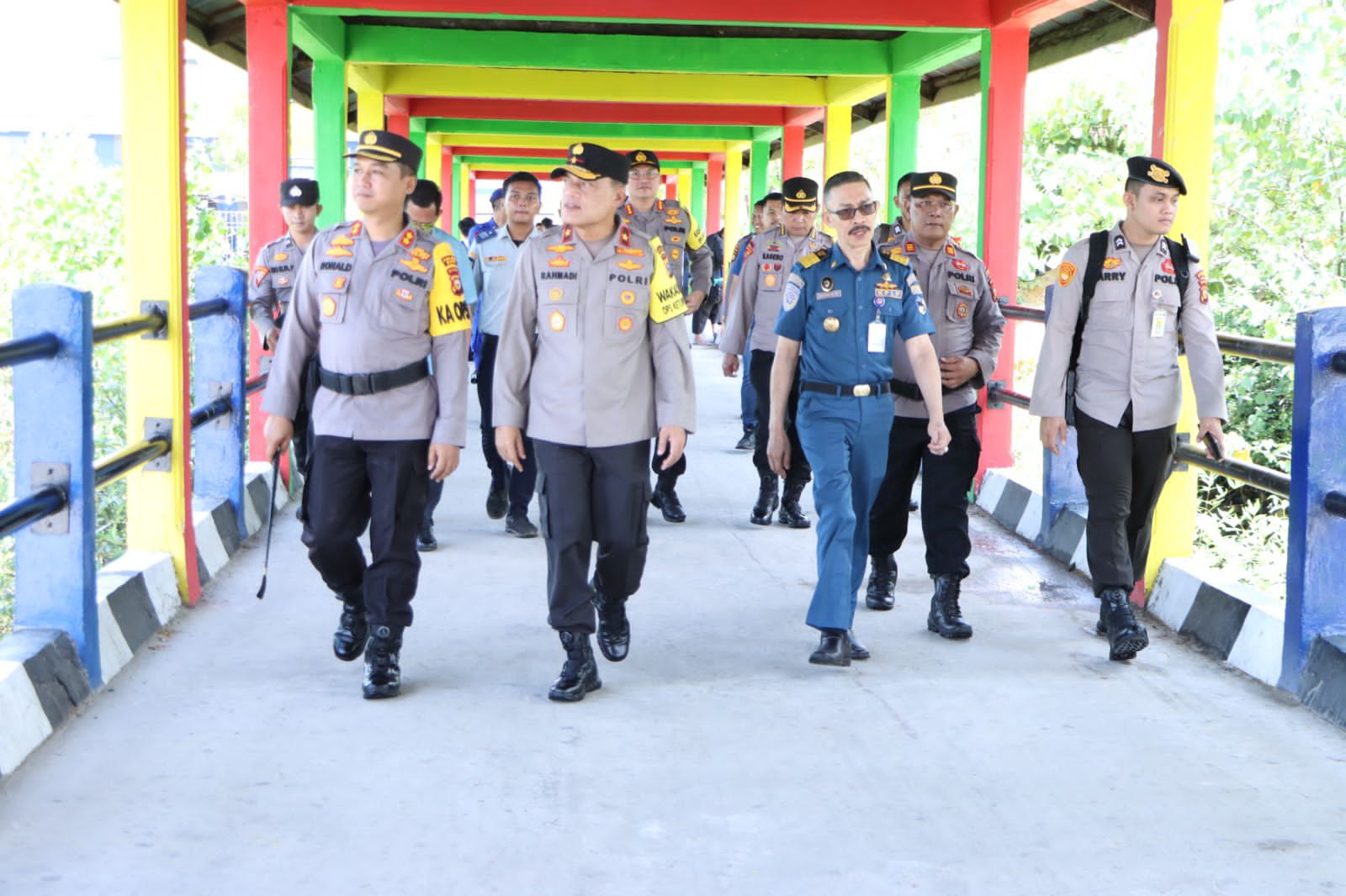 Pastikan Beri Pelayanan Maksimal Kepada Masyarakat, Wakapolda Riau Tinjau Pos Pengamanan Pelabuhan Tanjung Buton