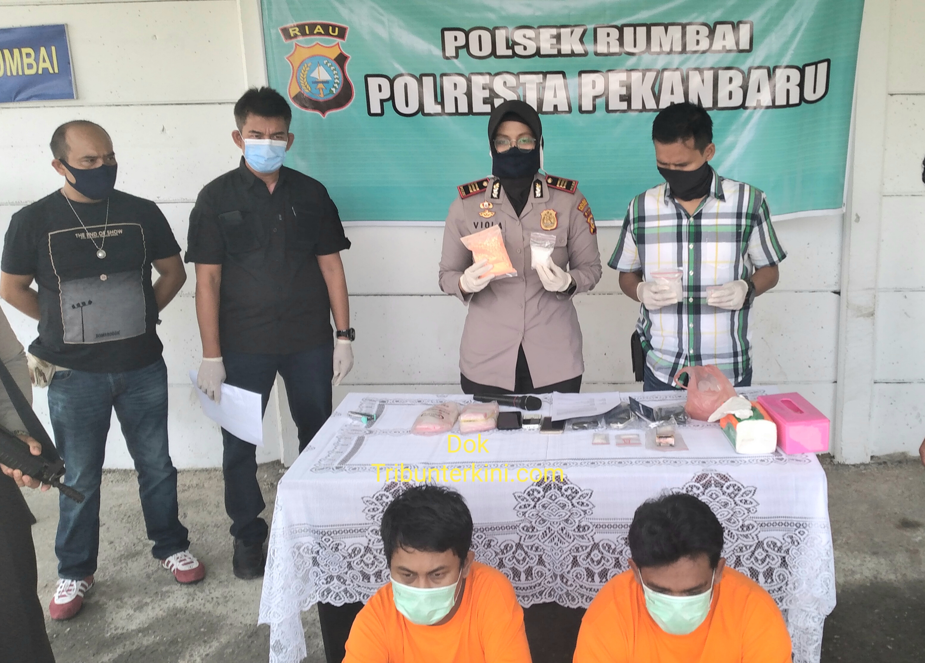 Diduga Miliki Narkotika Jenis Sabu Dan Pil Ekstasi, Polsek Rumbai Ringkus Dua Pria