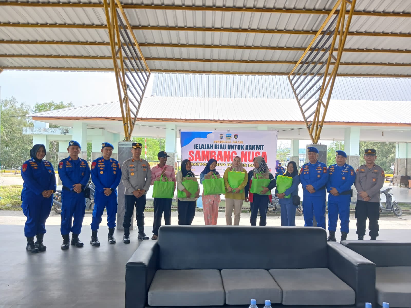 Polres Dumai Laksanakan Program Jelajah Riau Untuk Rakyat (JALUR) Berikan Pelayanan Humanis Kepada Masyarakat Pesisir