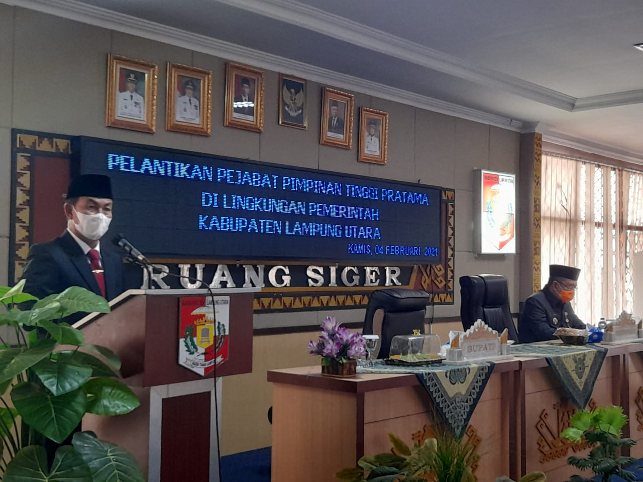 Bupati Lampura Lantik Tiga Pejabat Eselon II