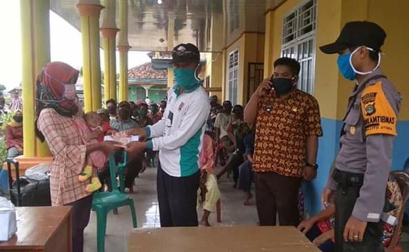 Pemdes Sungai Buaya Kecamatan Rawa Jitu Utara Bagikan Bantuan Langsung Tunai Bersumber Dari Dana Desa
