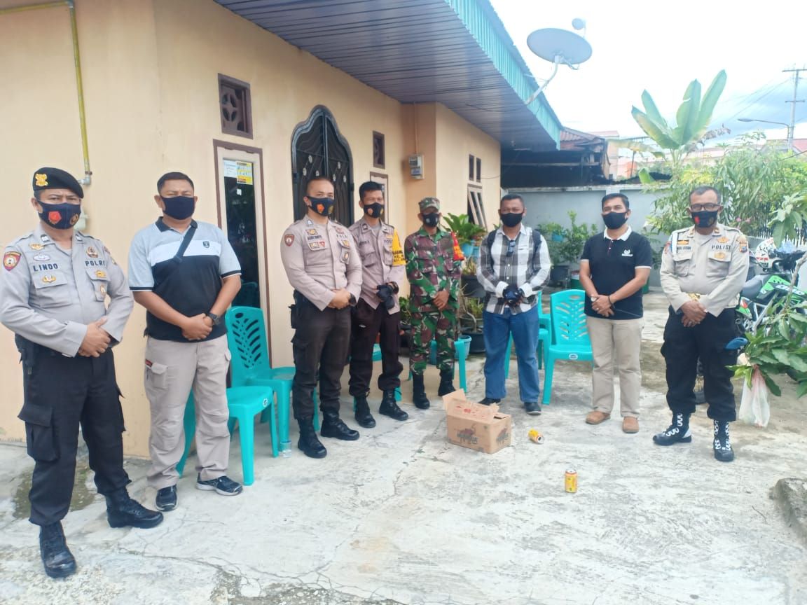 Babinsa Kodim 0301/PBR Melakukan Monitoring Pelaksanaan Ibadah Tahun Baru 2021