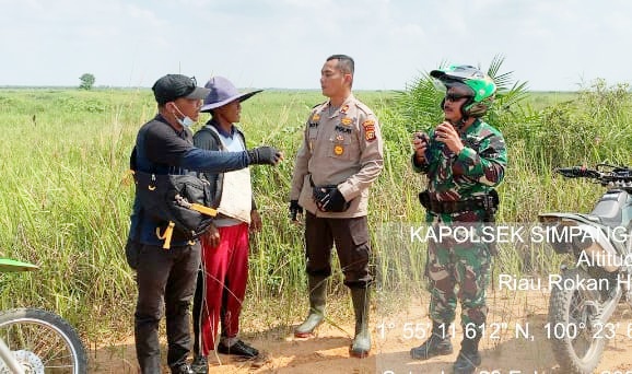 Polsek, TNI, dan Camat Simpang Kanan Rohil Gelar Patroli Antisipasi Karlahut