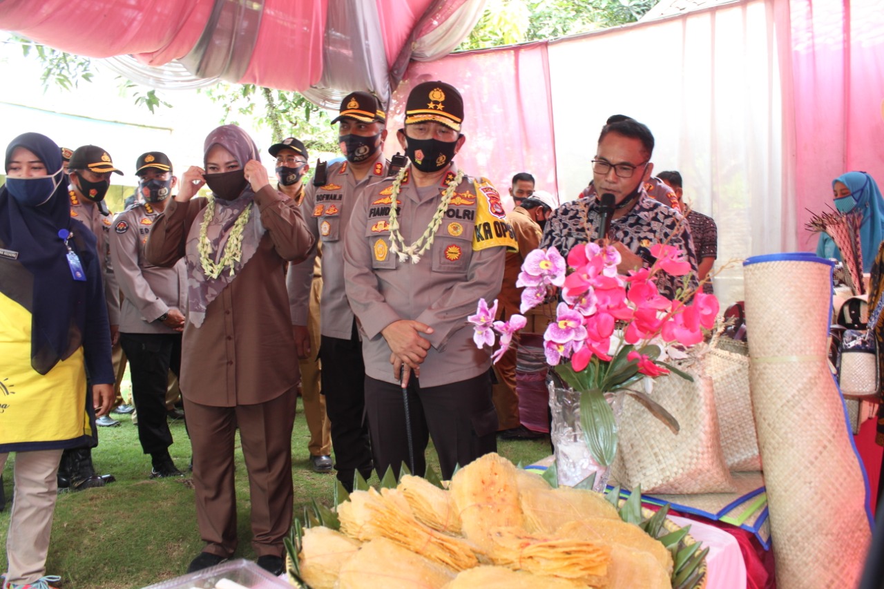 Tingkatkan Ketahanan Pangan Dan Cegah Covid-19, Kapolda Banten Kunjungi Kampung Tangguh di Pandeglang